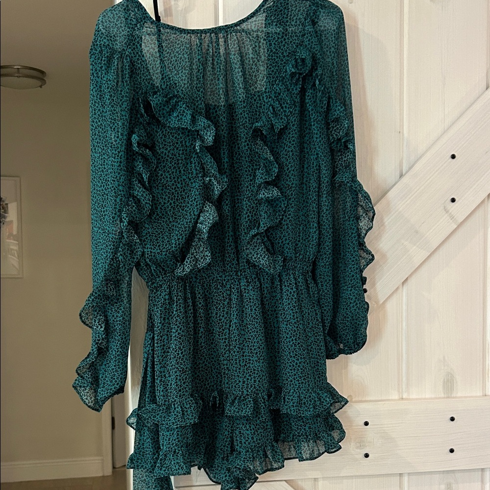DO+BE Ruffle Long Sleeve Romper NWT size small